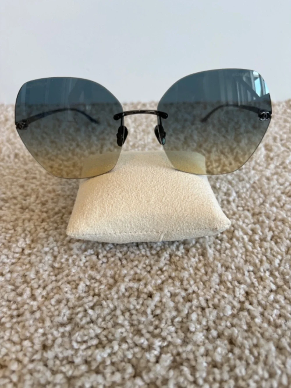 CHANEL Sunglasses